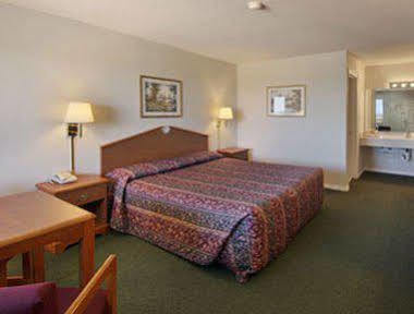 Summit Inn Hempstead Exterior photo